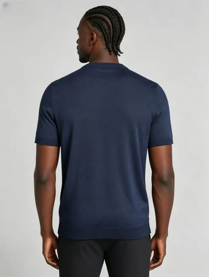 Modern slim-fit crew neck knit T-shirt - Image 3
