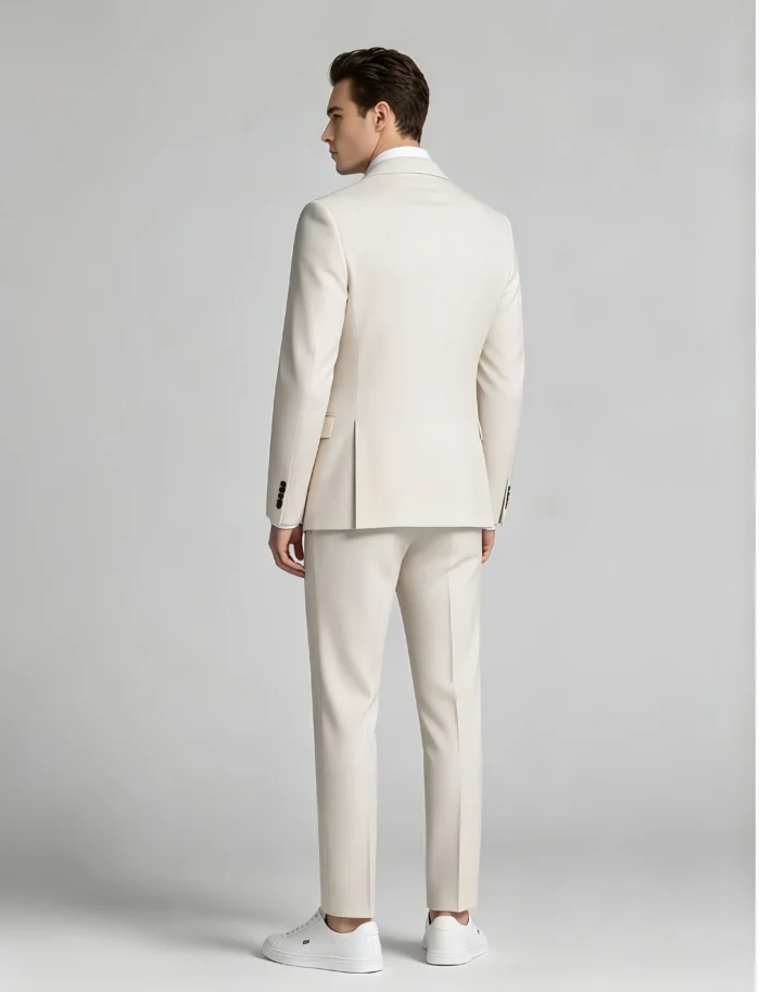 Men's Tailored Double-Breasted Peak Lapel Suit Set - Image 4