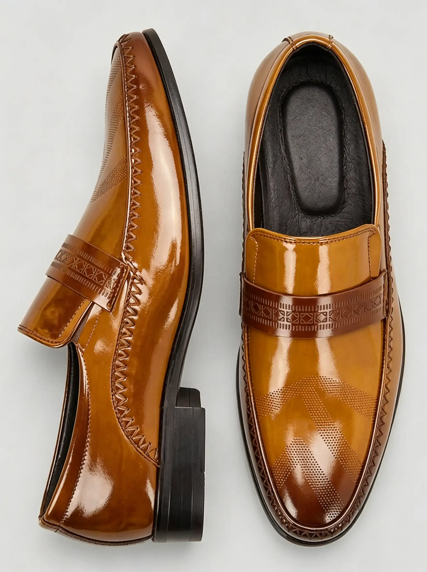 展示 Men's Polished Slip-On Dress Loafers with Embossed Strap Formal Business Shoes - Image 1